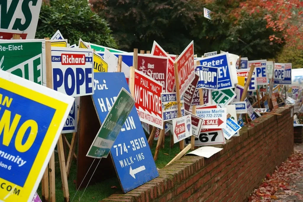 Yard Sign With Different Stands